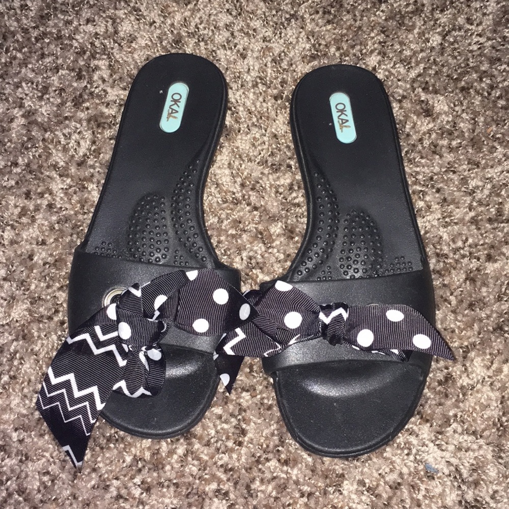 OKAb Black Ribbon Sandals